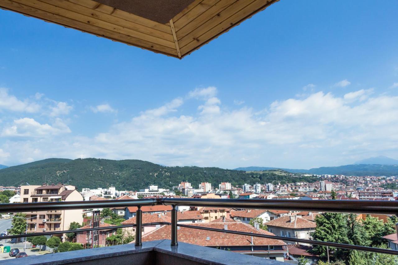 City View Apartment With 2 Bedrooms And Free Garage Blagoevgrad Buitenkant foto